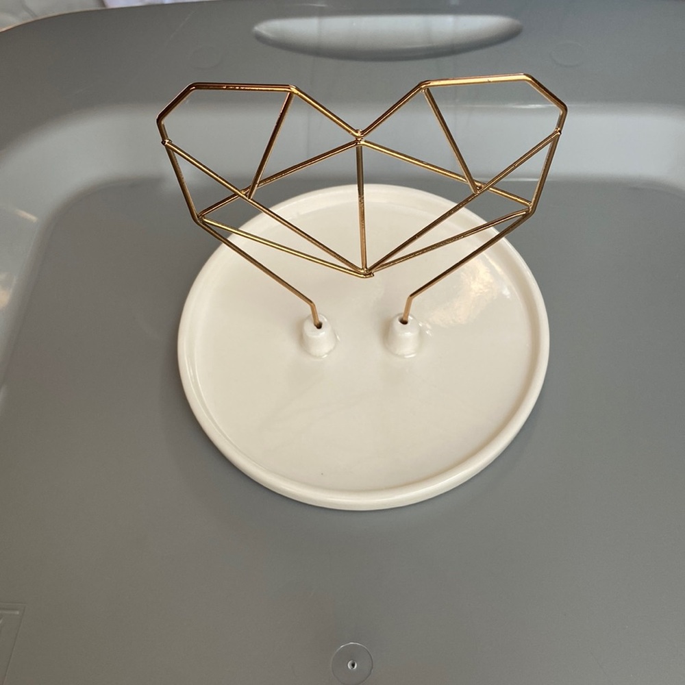 Jewelry stand